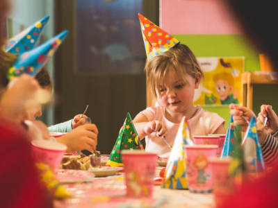 35 frases de aniversário para criança que celebram esse momento mágico