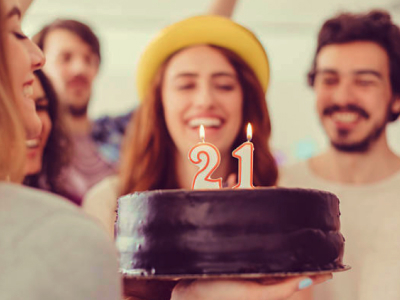 30 frases de aniversário de 21 anos para quem está iniciando a vida adulta