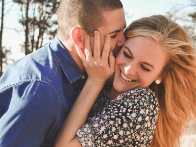 30 frases de 10 anos de casados para comemorar as bodas de zinco