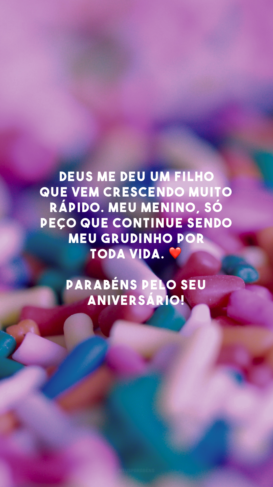 Deus me deu um filho que vem crescendo muito rápido. Meu menino, só peço que continue sendo meu grudinho por toda vida. ❤️ Parabéns pelo seu aniversário! 